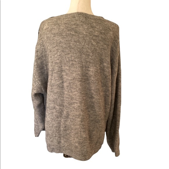 Anthropologie Leith Snap Shoulder Arm Gray Oversized Sweater - S - Picture 7 of 13